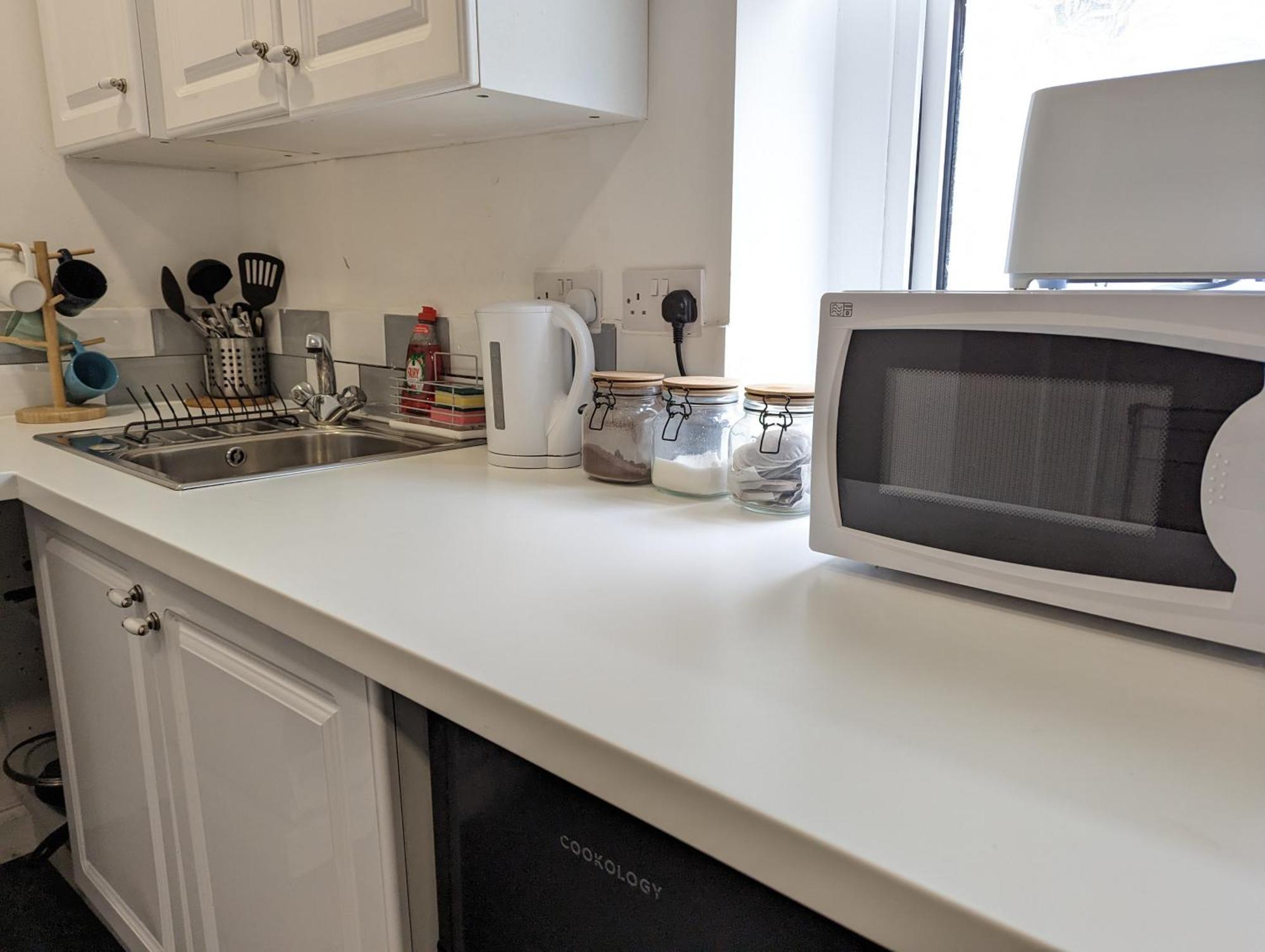 Serene 1 Bedroom Flat In Roath Cardiff Exterior photo