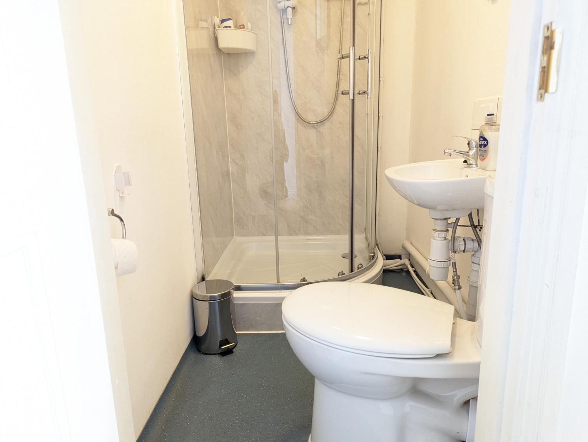 Serene 1 Bedroom Flat In Roath Cardiff Exterior photo