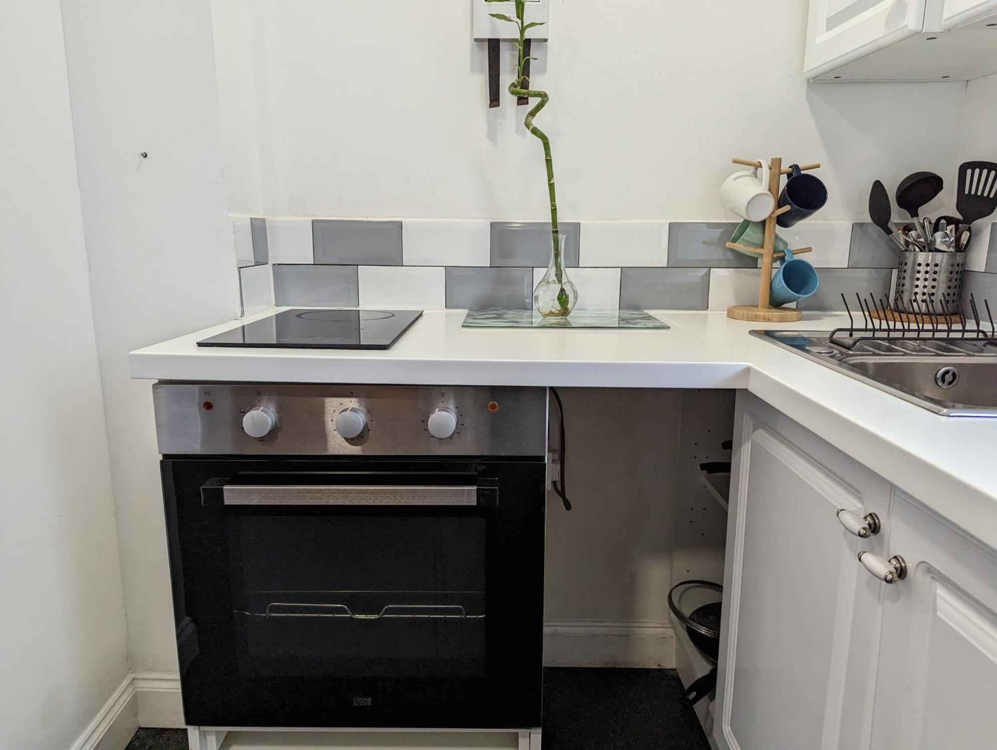 Serene 1 Bedroom Flat In Roath Cardiff Exterior photo