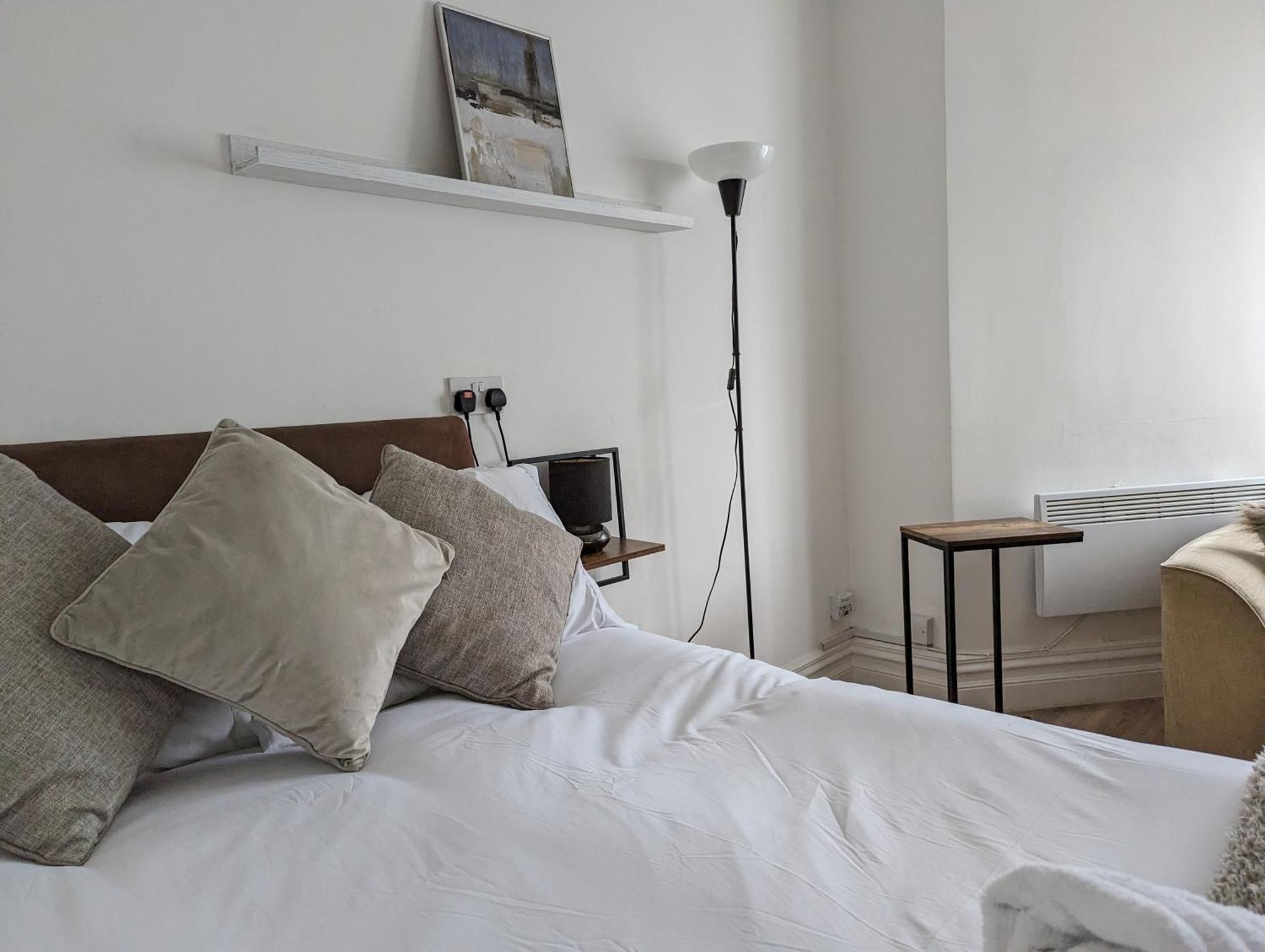 Serene 1 Bedroom Flat In Roath Cardiff Exterior photo
